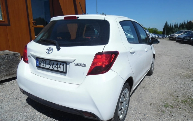 Toyota Yaris cena 11900 przebieg: 152500, rok produkcji 2015 z Lubsko małe 277